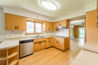 2144 Parkside Dr in Park Ridge, IL - Building Photo - Building Photo