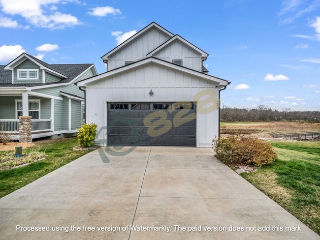 234 Leyland Cir in Hendersonville, NC - Building Photo - Building Photo