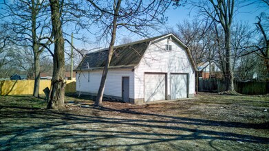 8810 Beechwood Ave in Indianapolis, IN - Building Photo - Building Photo