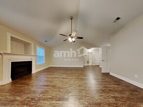 323 Carriage Wheel Rd in Moncks Corner, SC - Building Photo - Building Photo