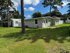 8151 61st St in Pinellas Park, FL - Building Photo