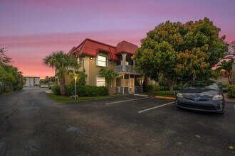 495 SE 8th St in Deerfield Beach, FL - Building Photo - Building Photo