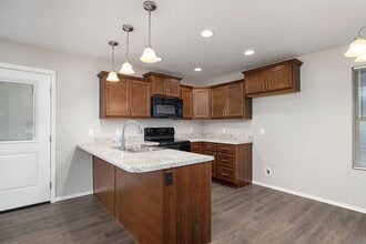 4608 W Madison St in Springfield, MO - Building Photo - Building Photo