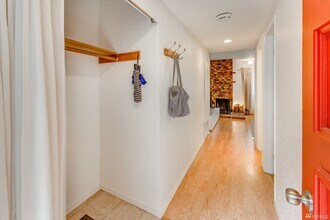 9517 NE 180th St in Bothell, WA - Building Photo - Building Photo