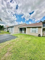 14530 SW 142nd Ct Cir in Miami, FL - Building Photo