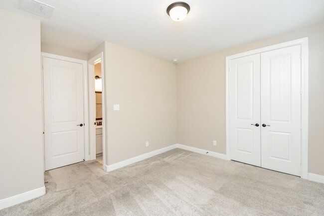 property at 2008 Harrow Oak Ln