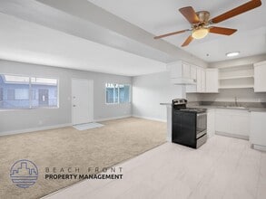 6221 Cherry Ave in Long Beach, CA - Building Photo - Building Photo