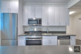 WEST 55 STREET in New York, NY - Building Photo - Building Photo