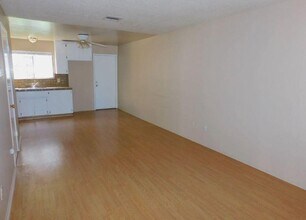 8280 Brentwood Blvd in Brentwood, CA - Building Photo - Building Photo