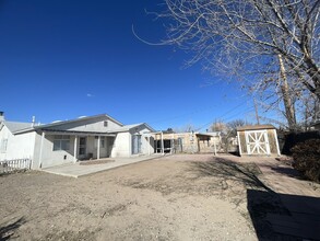 5012 Pastura Pl NW in Albuquerque, NM - Building Photo - Building Photo