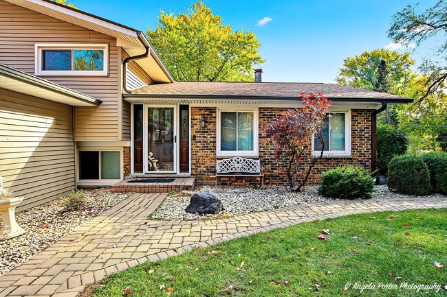 34679 N Hiawatha Trl in McHenry, IL - Building Photo - Building Photo