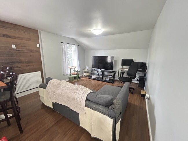 property at 374 MacNab St N