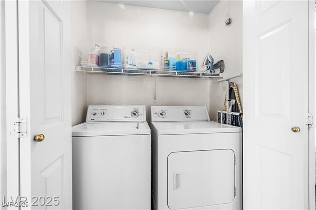 property at 708 Solitude Point Ave