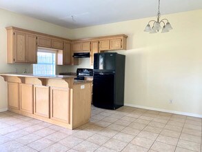 2702 Phoenix St in Edinburg, TX - Foto de edificio - Building Photo