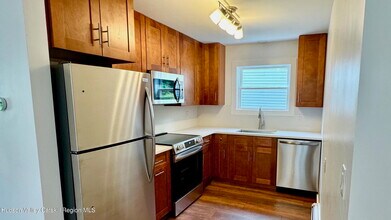 97 W Bridge St in Saugerties, NY - Building Photo - Building Photo