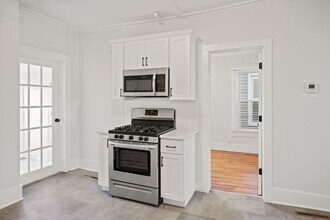 17 Granite St in Saratoga Springs, NY - Building Photo - Building Photo