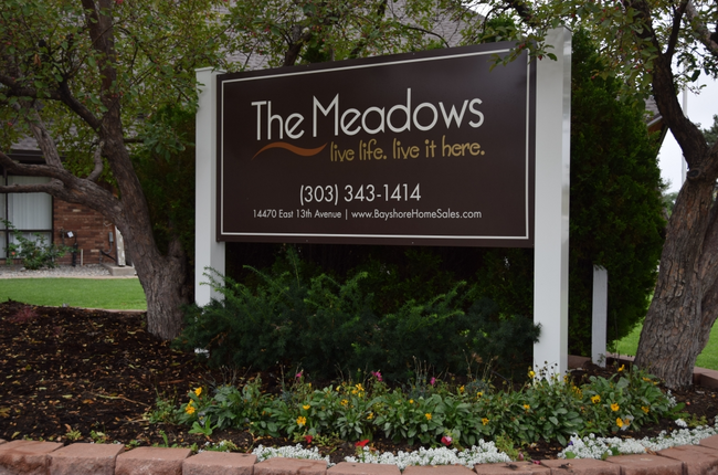 The Meadows in Aurora, CO - Building Photo - Primary Photo