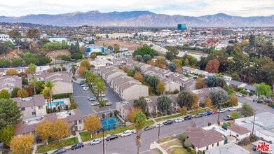 5501 Bohlig Rd, Unit 45 in Los Angeles, CA - Building Photo - Building Photo