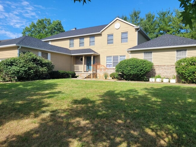 property at 1716 Ashbury Ct