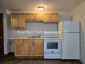 103 Cony St-Unit -A in Augusta, ME - Building Photo - Building Photo