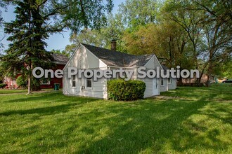 200 E 69th Pl in Merrillville, IN - Building Photo - Building Photo