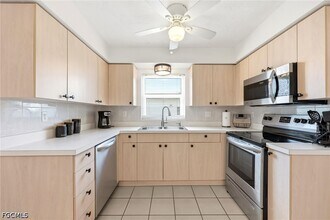 3105 SE 18th Ave in Cape Coral, FL - Building Photo - Building Photo