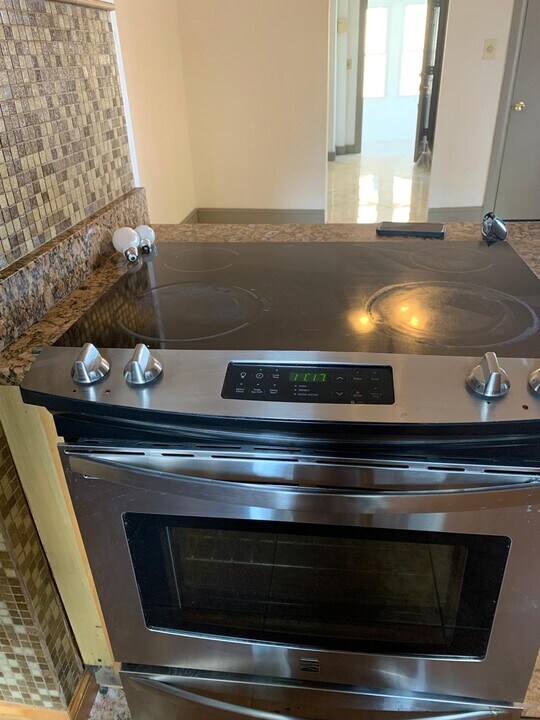 2-122 Eastern Ave in Worcester, MA - Building Photo