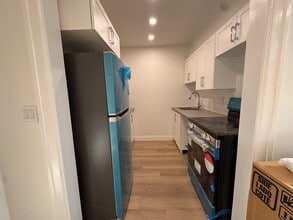 74 Shepherd St W in Windsor, ON - Building Photo - Building Photo