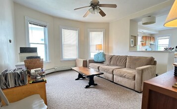 11 Holton St, Unit 2 in Boston, MA - Building Photo - Building Photo