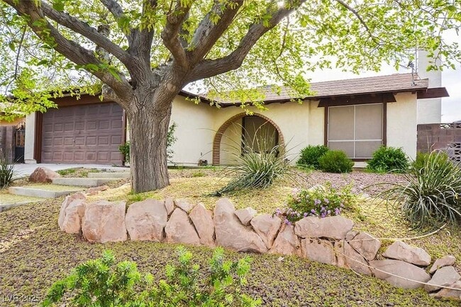 708 Northstar St in Las Vegas, NV - Building Photo - Building Photo