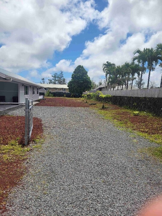 16-2095 Jewel Dr in Pahoa, HI - Building Photo