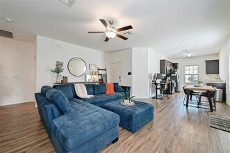 3329 Colorado High Ave in Austin, TX - Building Photo - Building Photo