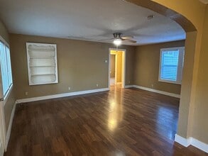 806 W 1st Ave in Chico, CA - Building Photo - Building Photo