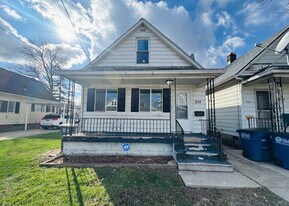 357 Burger St in Toledo, OH - Building Photo