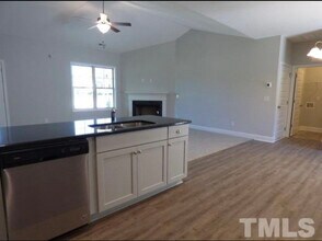 108 Dogwood Ln in Pine Level, NC - Building Photo - Building Photo