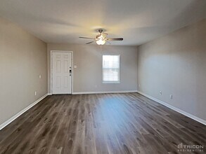 500 Yearwood Ln in Jarrell, TX - Building Photo - Building Photo