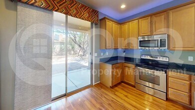 3259 S Lakeside Ridge Loop in Tucson, AZ - Building Photo - Building Photo