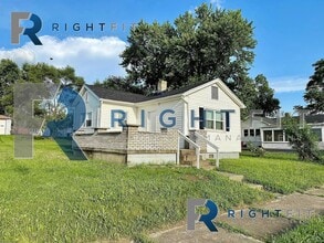 1211 Lind St in Middletown, OH - Building Photo - Building Photo