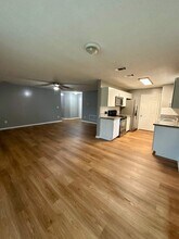1594 Twin Oak Dr E in Middleburg, FL - Building Photo - Building Photo