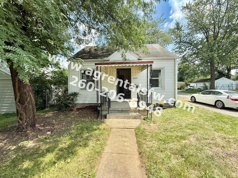 4039 Lillie St in Fort Wayne, IN - Building Photo