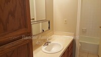 465 W 6th S photo'
