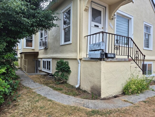 property at 1023 5th St