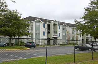 Waterford Pointe Apartments