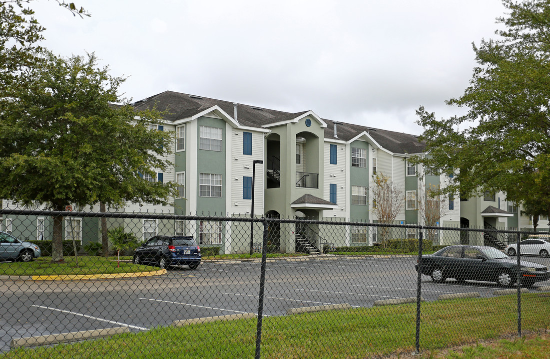 Waterford Pointe Apartments in Orlando, FL - Building Photo