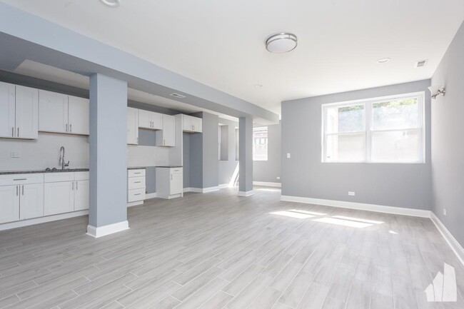 property at 5130 S Greenwood Ave