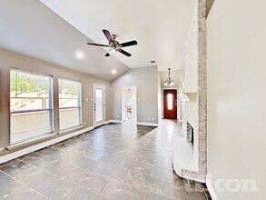 1517 Audrey Dr in Royse City, TX - Foto de edificio - Building Photo