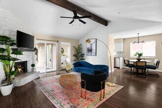 2320 Montclaire St in Austin, TX - Building Photo - Building Photo