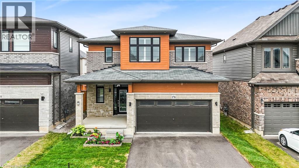178 Longboat Run W in Brantford, ON - Building Photo