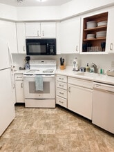 515 N Windward Dr, Unit Great Blue Heron in St. Simons Island, GA - Building Photo - Building Photo