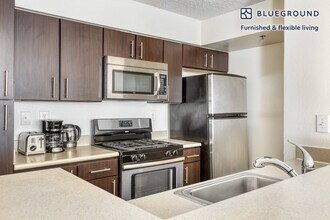 444 Washington Blvd-Unit -FL4-ID702 in Jersey City, NJ - Foto de edificio - Building Photo
